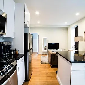 newly-renovated-heart-of-lower-east-side-2br-1ba-5-min.us-newyorkcity.com/